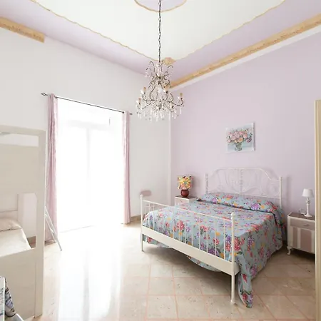 Apartment Palazzo Marchese Milo *