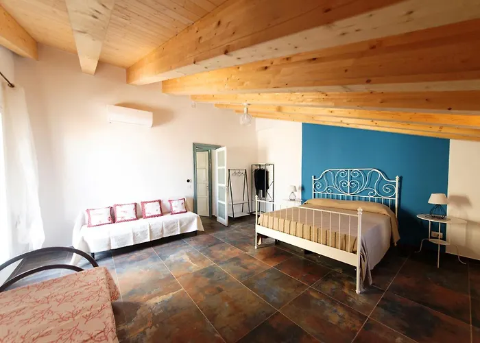 Palazzo Marchese Milo Apartment *