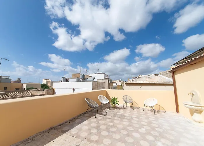 Apartment Palazzo Marchese Milo