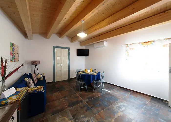 Palazzo Marchese Milo Apartment