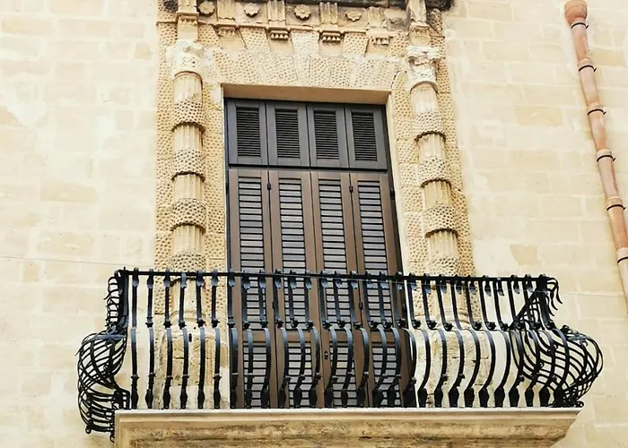 Palazzo Marchese Milo Apartment *