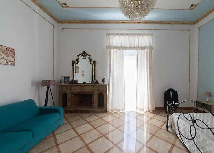 Palazzo Marchese Milo Apartment *